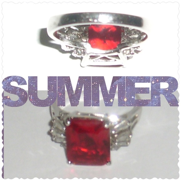 Size 9 Red Emerald Cut Stone With Clear Baguettes & Round Crystals new - Picture 4 of 6